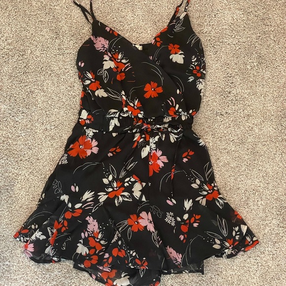 Floral print romper - Picture 3 of 5